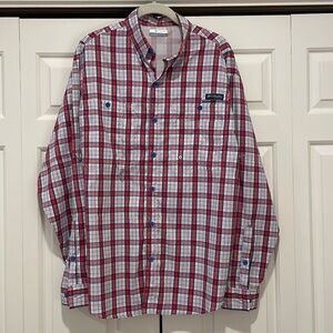 COLUMBIA PFG (Performance Fishing Gear) long sleeve button down shirt.  Size M